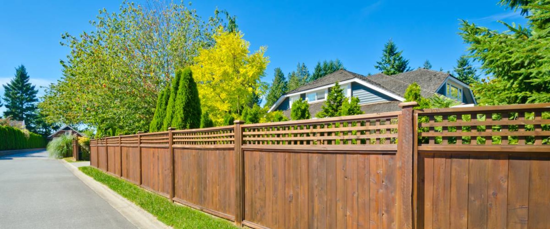 The Cost of Installing a 200-Foot Fence